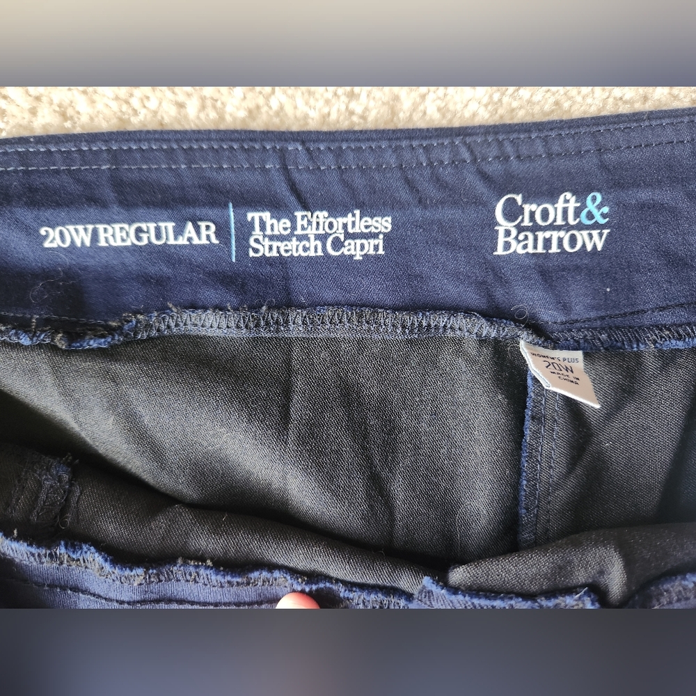 Croft & Barrow Navy Blue Capri Size 20W - Picture 2 of 3